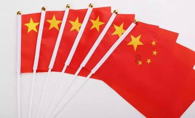 日军把带路的农民当作脚踏石，强行按在水里，稍有反抗性命不保